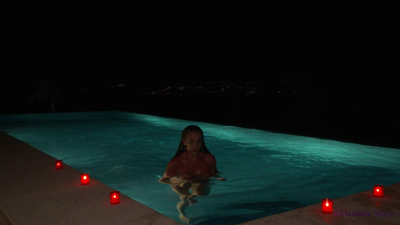 Danielle Maye: Late avond magere duik