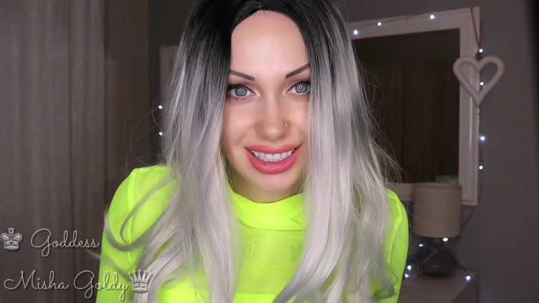 Goddess Misha Goldy: Заворожуючий asmr! Продовжуйте нюхати, гунати, дрочити і губитися у своїй порнозалежність