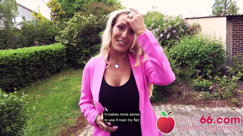 Dates66: Milf mit riesigen titten in der wohnung Lana vegas gefickt