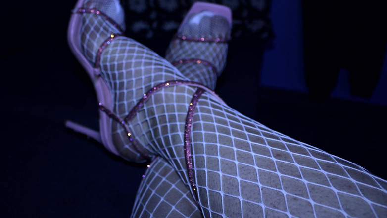 SupremeCharacter26: 스타킹과 하이힐을 신은 발정난 에이프릴