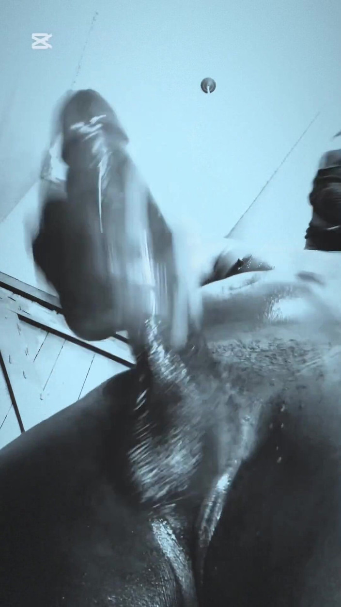 Bbc-godaddy: 大きなBBCが望むのは、私の精液のスラットのように深くドリルして引き伸ばすことだけです