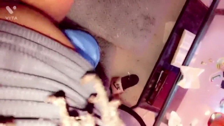 Fijii pornbox: Beni akşam yemeğine götür beni siktir ve iyi bir sürtük...