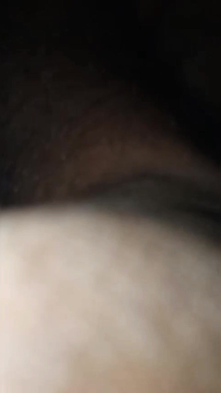 Auntixxx69: Der Penis meines Bruders ist sehr dick und geht hinein...