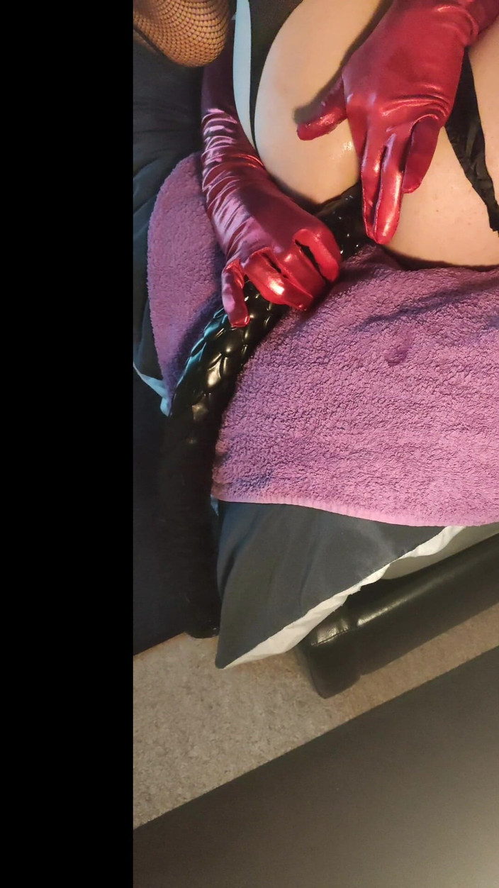 Sallyann: Vibrator monstru