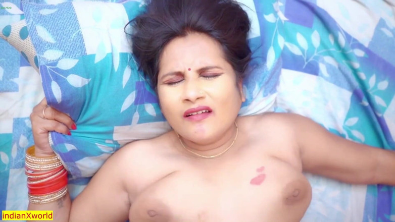 Indian Xshot: Mamă sexy indiană Malkin face sex cu servitorul! Desi Sex