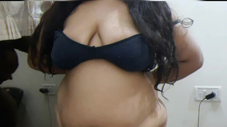 Notty_samaiya: いたずらなインドの女の子