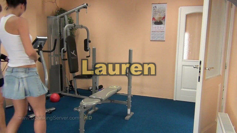 Spanking Server: Lauren gets her ass whipped