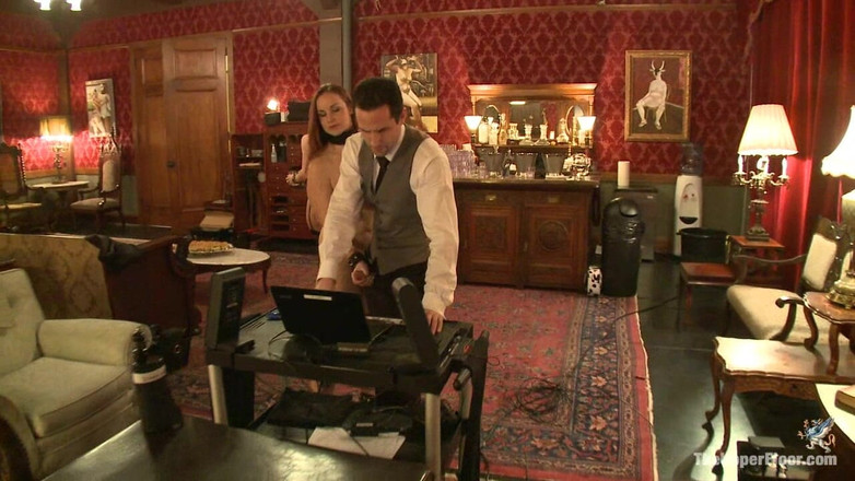 The Upper Floor by Kink: Đánh giá nô lệ Sasha Knox