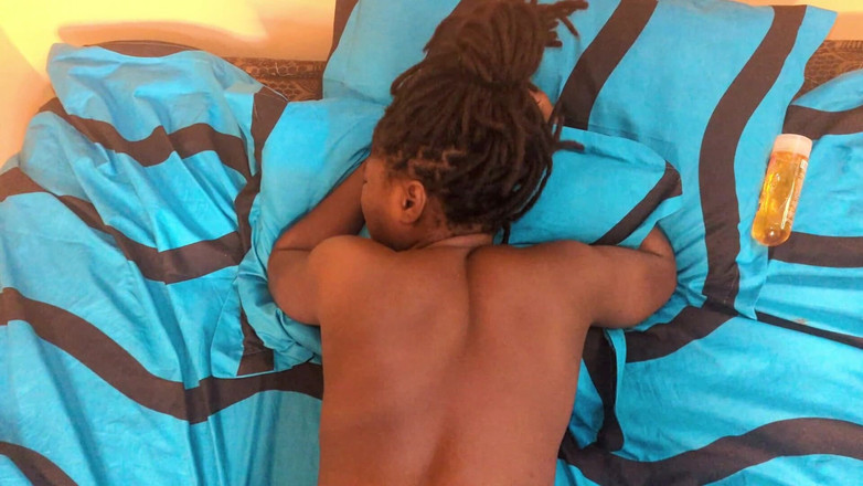 Jack Rick: Cummgm- sundej kondom a šukej mě, zlato