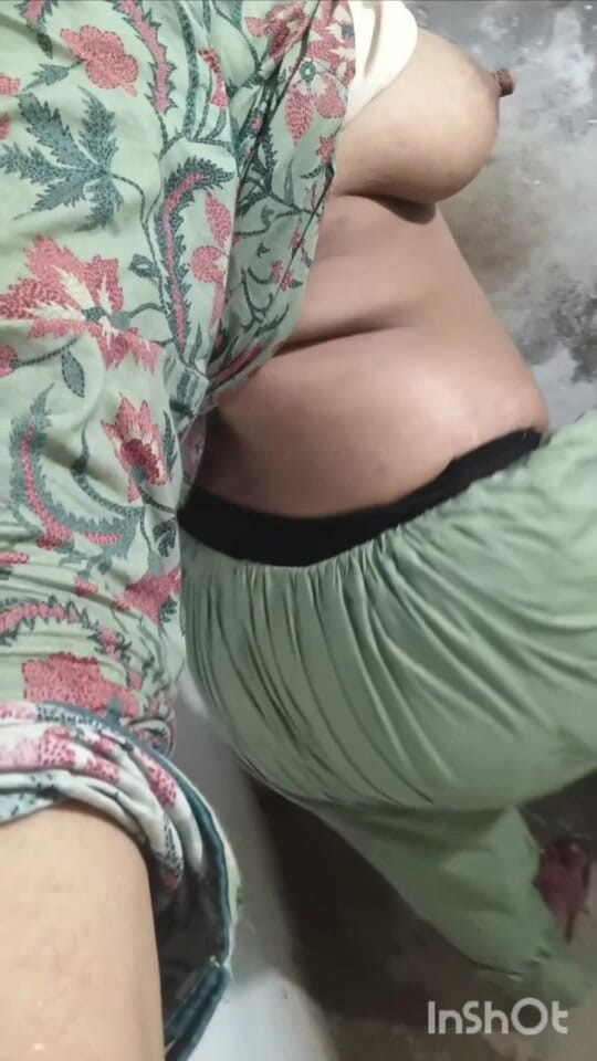 Naughty_Sana: Beautiful Hijabi Girl Showing Hot Big Boobs