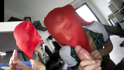 Nylon Xtreme: Katy studentka se učí nylonové kouření