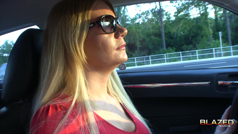 Blazed Studios: Christina Skye - Boquete de prisioneiro de fuga