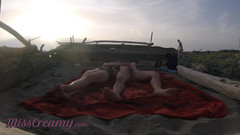 Miss Creamy: Cizinci nás přistihli při masturbaci na nudistické pláži v Maspalomas...