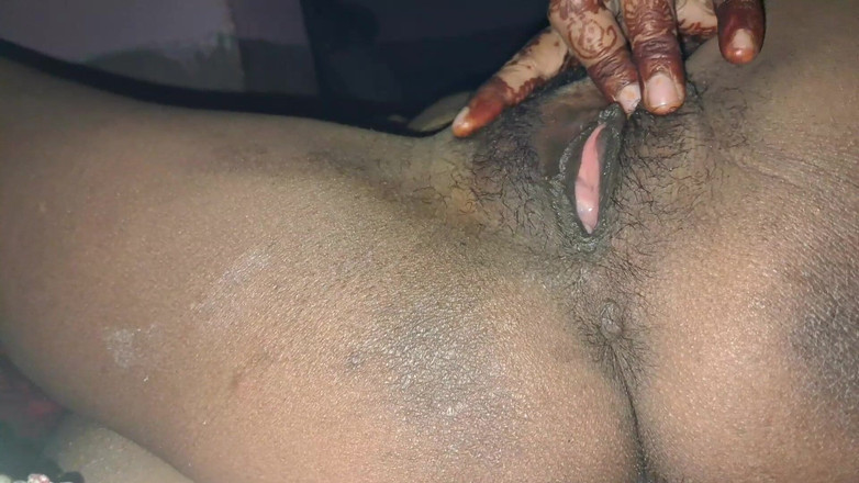 Trilokinath: 一个男人操德西妻子