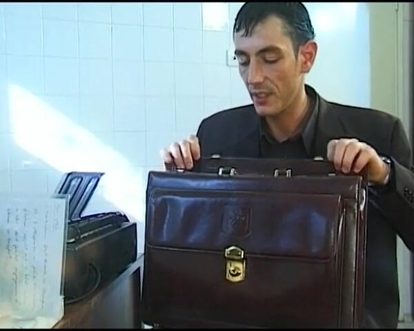 Deutsche XXX Filme: Atrakcyjna niemiecka laska w pończochach zerżnięta w dupę przez lekarza