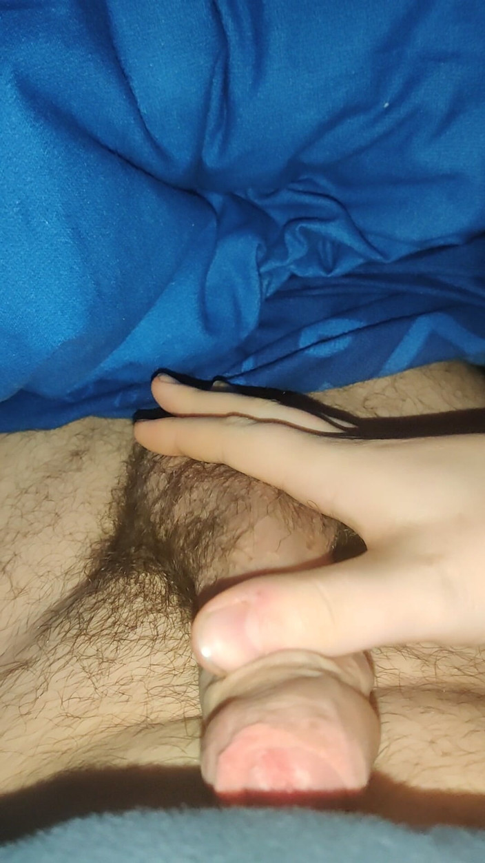 BiBoyxD: Getracht Mijn Mooie Jonge Penis Te Tonen. Moet Dringend Eens...