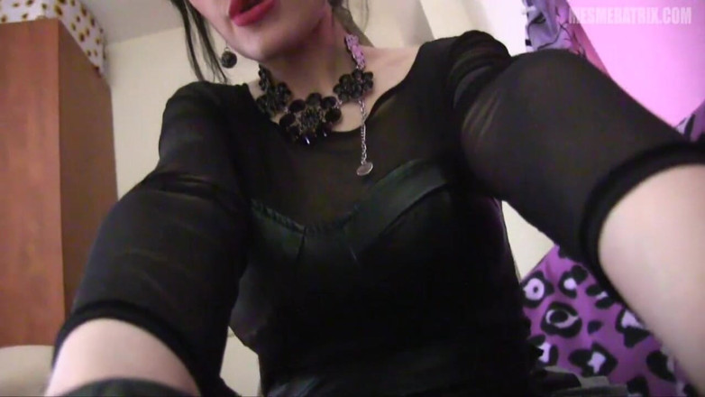 Lady Mesmeratrix Official: Koolzuurhoudende en gestraft