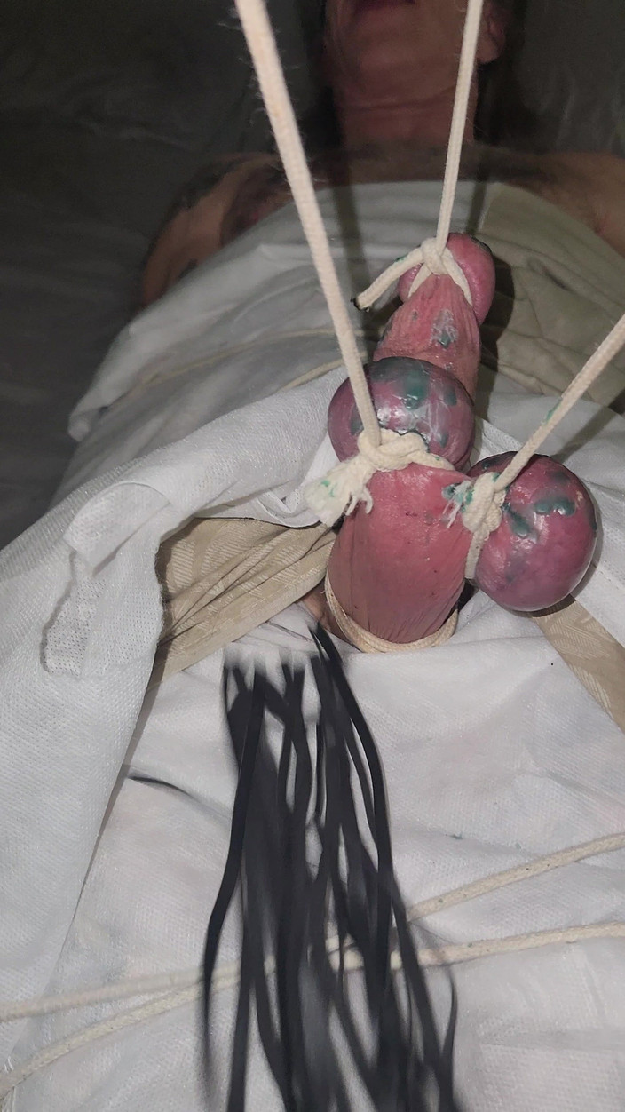 Goode Girl: Goode girl cbt sarılmış, ağırlıklı ve ağdalı