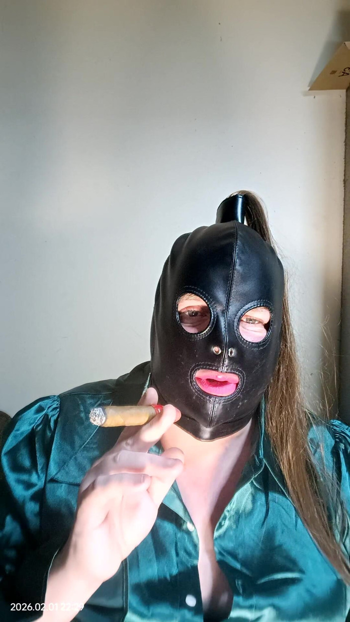 Stephanie-Nicole-TV: Vlog February 2026, BBW TV Smoking and Discussing the Year so...