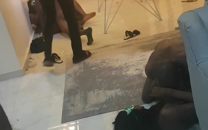 Funfor10k straight videos only: The Making of Sitting Room Orgy Bts