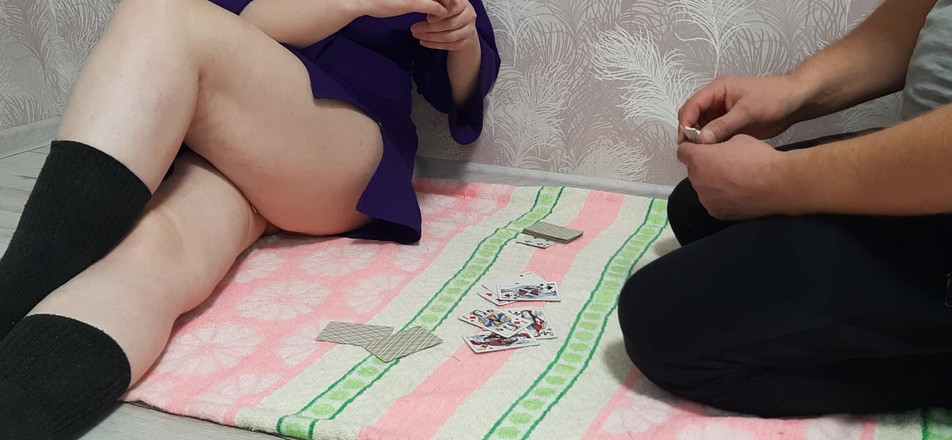 Vik_All: Die Stiefschwester Wurde so Mitgenommen Mit Spielkarten, Dass Sie Versehentlich...