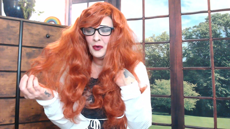 Abby Anna: Transformación del nerd pelirroja hijastra