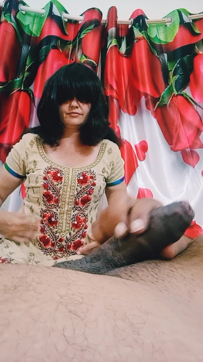 Bolly Karma: Soția curvă Protector