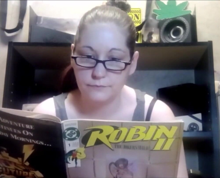 Queen Mea: Nerdy girl ignoring you
