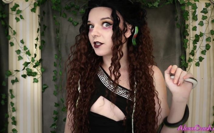 AlexaCrush: Medusa आपको जोरदार हिलाने के निर्देश देती है