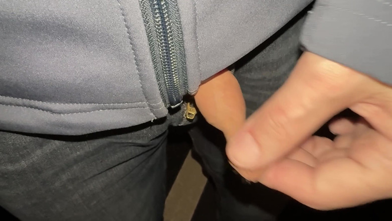 Wichskumpel: Juega en diferentes situaciones con mi pequeña polla sin cortar