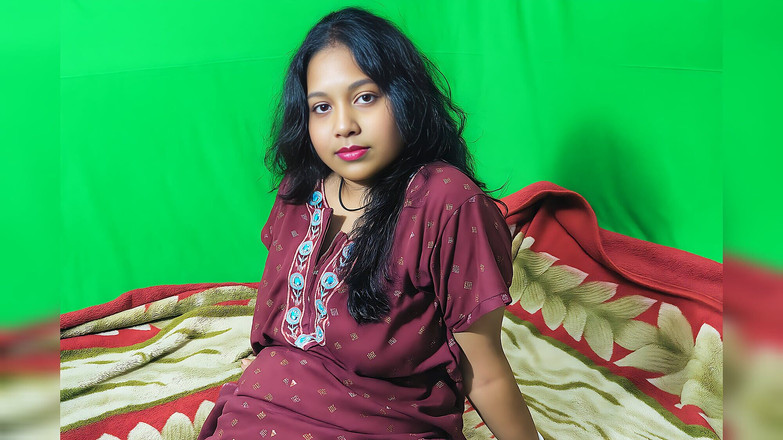 Meerut: Pizdă strâmtă Desi Bhabhi acasă🏠 futută tare de Devar, indiancă...