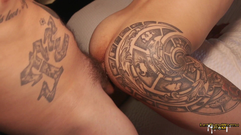 Let them watch: Grande Carne Mostruosa Rio Grande Bottoms Senza Preservativo Delinquente Tatuato...