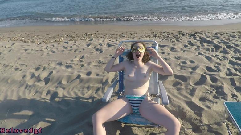 Belovedgf: Sikanie na plażę
