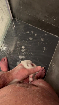 Jerked off in the Hotel Shower