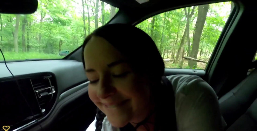 Emma Secret: Creampie, baise étrangère ! Sauvée des tempêtes et baisée !