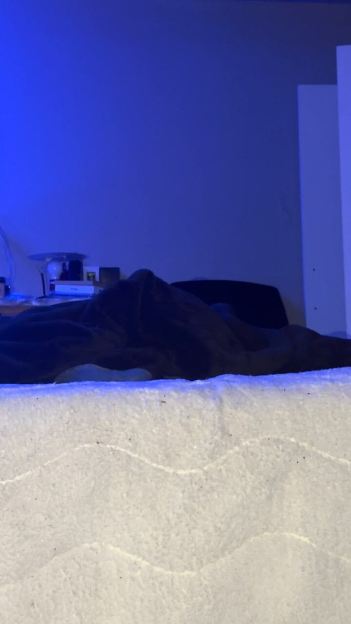 TwinkPetitte: Little Pettite Touching