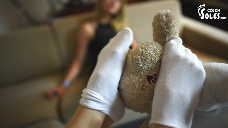Czech Soles - foot fetish content: Doble pisoteo, pisoteos y humillación en primer plano