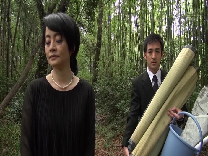 MBM3988: M821g08 the Dead! - Sexual Desire Mature Woman and Perverted Wild...