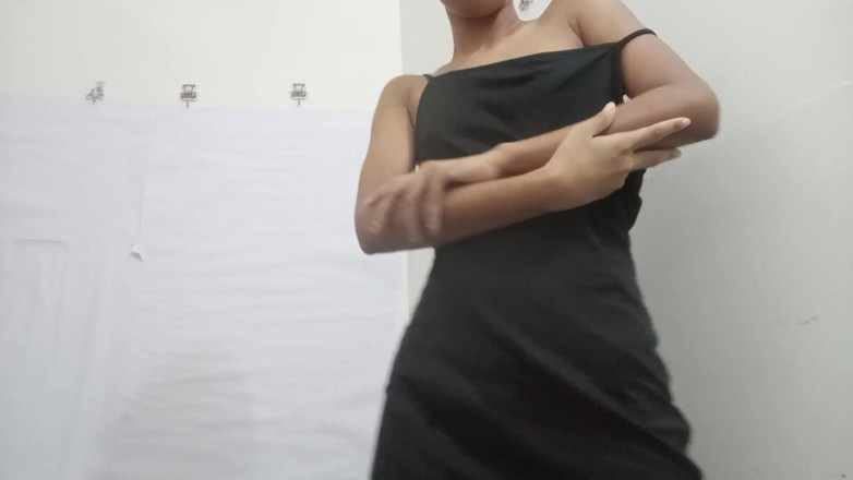 desigirl93: Cur sexy în ciorapi, mângâindu-mi pizda umedă prin ciorapi