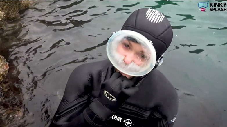 UKCuteGirl Lucy Lauren: Dive Mask Tease - Stroke to My Underwater Eyes