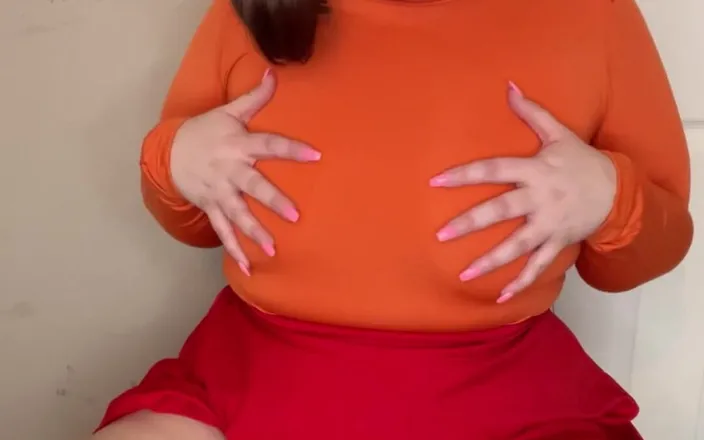 KinkyKatie: Hot Velma Cosplay