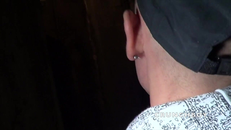 Kinky Bareback Boys: Джордан Доусон трахнул без презерватива Горячий Оскар Вуд
