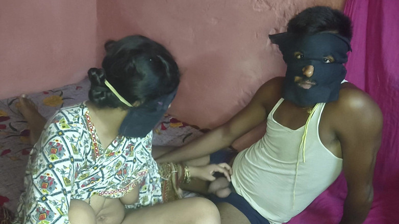 Nehatop123: Indiancă Bhabhi cu înregistrare de acasă