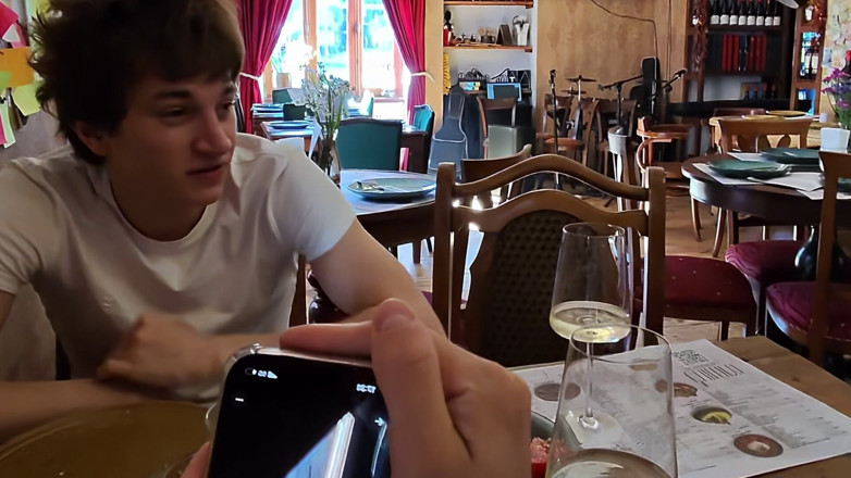 Ethan Lestray: Kerel nam een pornoster na het eten mee naar huis...