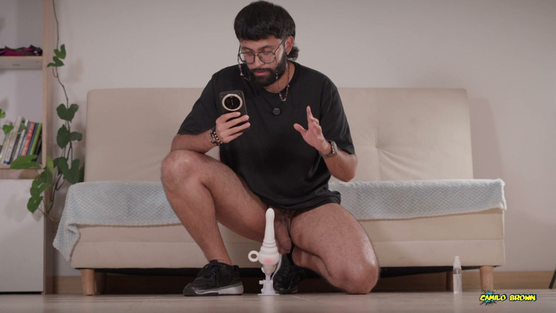 Camilo Brown: Prima dată încălzire thrusting vibrator - atât de intens de prostată m-am...