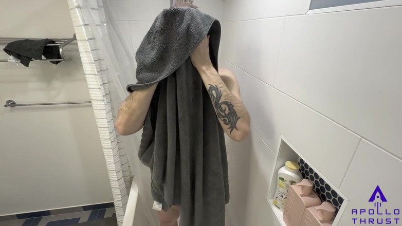 ApolloThrustXXX: Binnendouche met Apollo