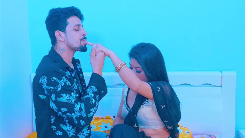 Cobblah Studio: Slim india si è goduta la sua prima notte amatoriale con...