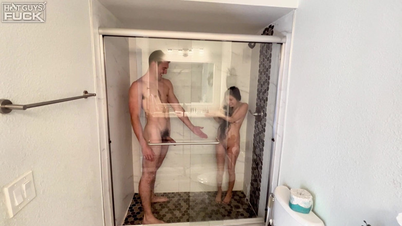 Hot Guys Fuck: 18살 라틴계 십대와 인종 간 섹스하는 잘생긴 운동 선수