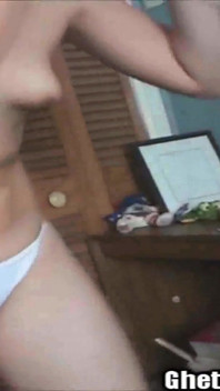 Asmr ghetto kočička kunda creampie kouření děvka nips n propíchnutý klitoris