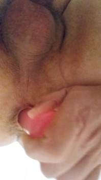 Obter vibrador na minha bunda